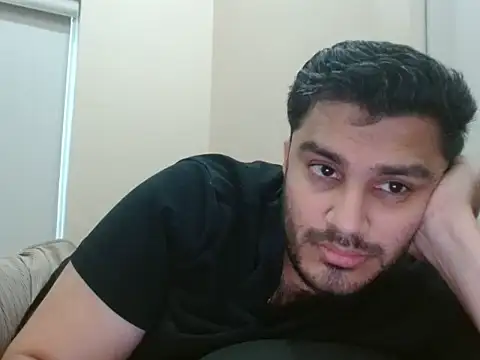 Snapshot of robintoit chatting on June 30, 2026, 3:28 am robintoit online show from June 30, 2026, 3:28 am