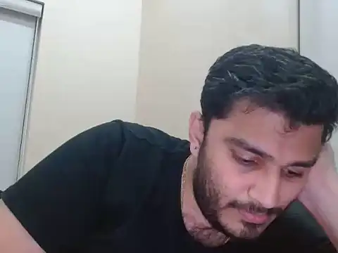 Snapshot of robintoit chatting on July 9, 2026, 4:50 pm robintoit online show from July 9, 2026, 4:50 pm