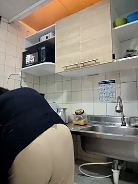 Natasha milf   online show from October 22, 2025, 12:37 pm