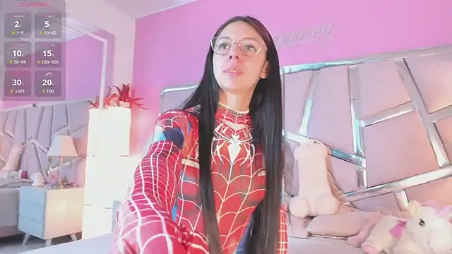 Bonniepark online show from April 18, 2026, 5:04 pm