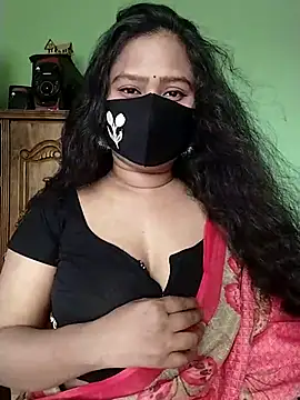 Idhika Paul online show from March 14, 2025, 8:10 am