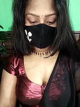 Idhika Paul online show from January 12, 2026, 2:02 pm