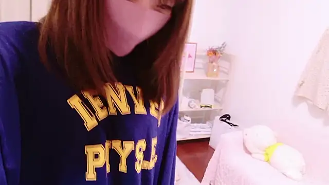 Mii v v online show from October 25, 2025, 11:16 pm