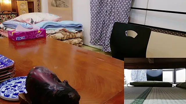 Snapshot of Phantom_yoshida chatting on December 24, 2024, 9:06 am Phantom yoshida online show from December 24, 2024, 9:06 am