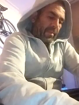 DJUX online show from March 13, 2025, 4:49 am