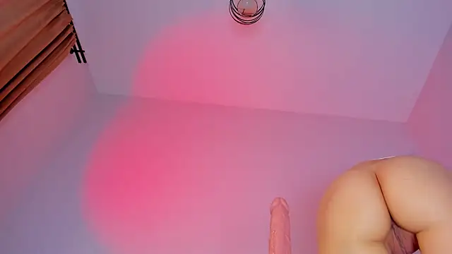 maakimo online show from April 17, 2026, 3:20 am