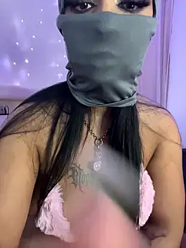 Snapshot of kamila_french chatting on January 17, 2026, 10:13 pm kamila french online show from January 17, 2026, 10:13 pm