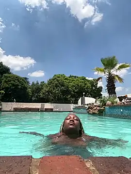 Snapshot of THEBUTTERNUT chatting on February 6, 2026, 11:06 am THEBUTTERNUT online show from February 6, 2026, 11:06 am