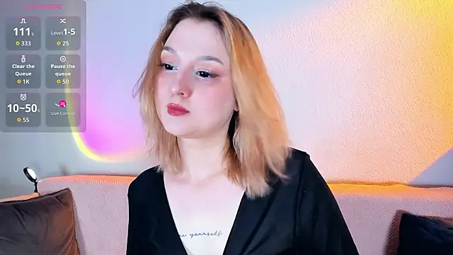 CrystalRey online show from February 24, 2026, 5:30 am