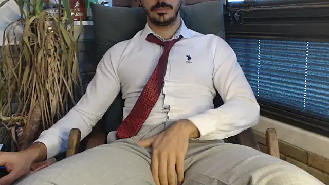 Snapshot of Naughtb0y chatting on February 26, 2025, 12:05 pm Naughtb0y online show from February 26, 2025, 12:05 pm