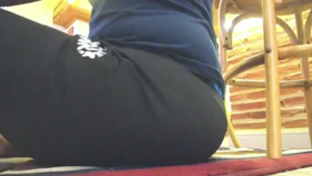 Atenea168 online show from December 3, 2025, 6:51 pm