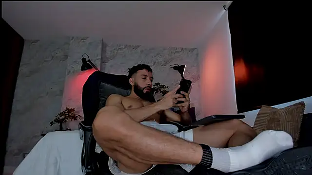 bruno woods online show from December 3, 2025, 7:35 pm