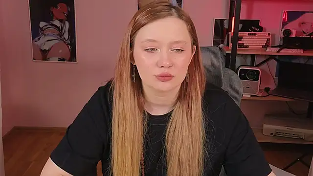 carolina elf online show from February 25, 2026, 4:56 am