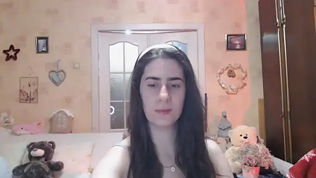 INELIKA online show from November 13, 2025, 8:02 pm