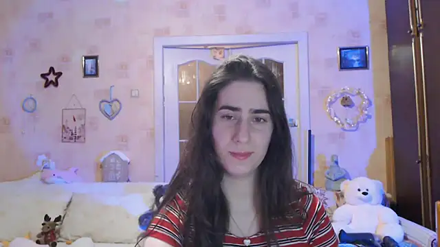 INELIKA online show from November 9, 2025, 3:49 pm