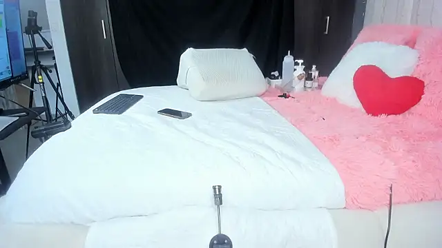 Snapshot of merida_blue_ chatting on January 31, 2026, 7:12 pm merida blue online show from January 31, 2026, 7:12 pm