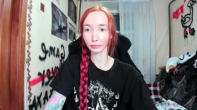 Roxy Silver online show from February 4, 2026, 8:15 pm