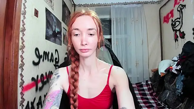 Roxy Silver online show from November 30, 2025, 7:58 pm