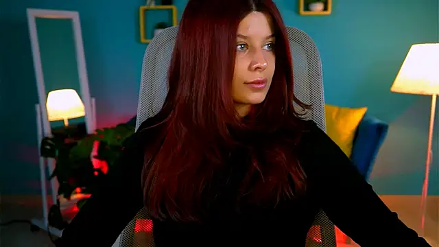 NicoleMun online show from October 26, 2025, 5:08 am