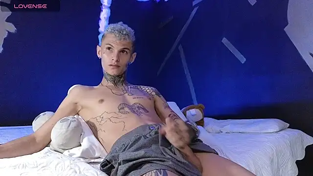 Stuart Boy  online show from March 18, 2025, 6:39 am