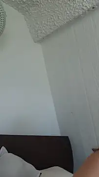 Snapshot of Sophy_Bunny chatting on December 3, 2025, 3:55 pm Sophy Bunny online show from December 3, 2025, 3:55 pm