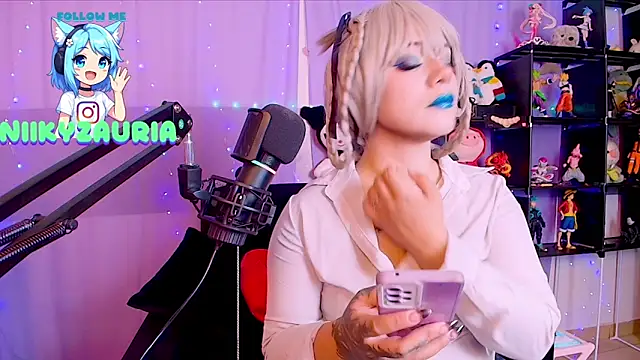 Snapshot of _niiky chatting on November 7, 2025, 10:20 am niiky online show from November 7, 2025, 10:20 am