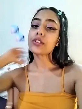 cleopatra-phaedra online show from March 29, 2026, 3:57 pm