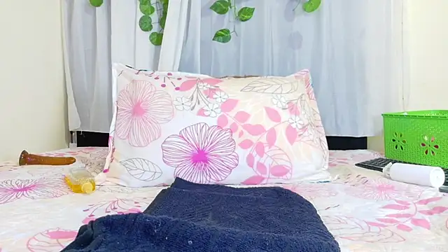 Amarantha love69 online show from April 15, 2026, 12:27 am