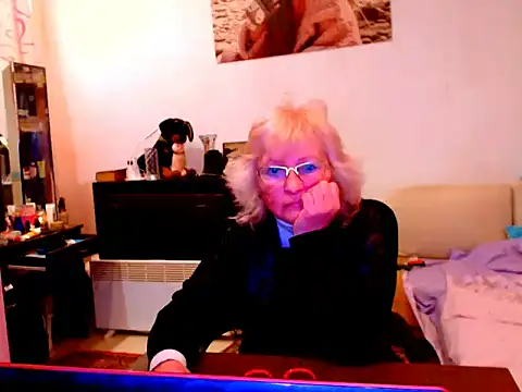 Natali7634 online show from March 5, 2025, 6:33 am
