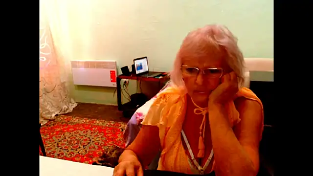 Natali7634 online show from September 24, 2025, 7:48 am