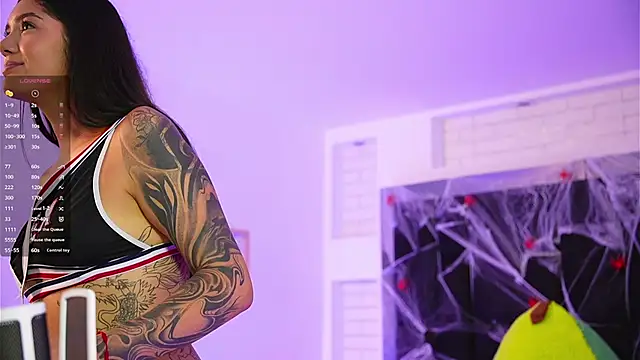 Marianamonroe  online show from October 21, 2025, 7:02 pm