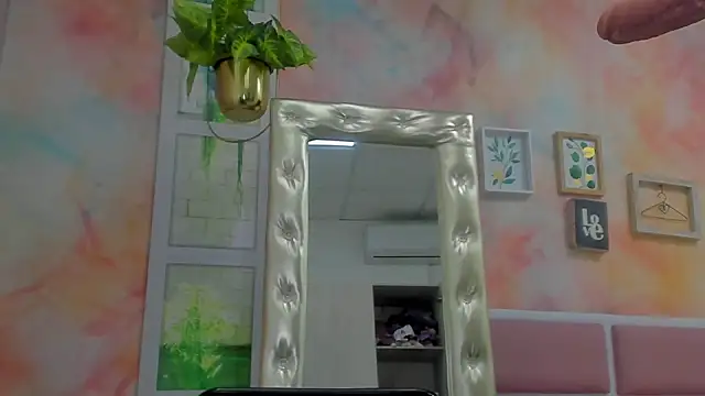 Idiris big online show from March 7, 2025, 1:40 pm