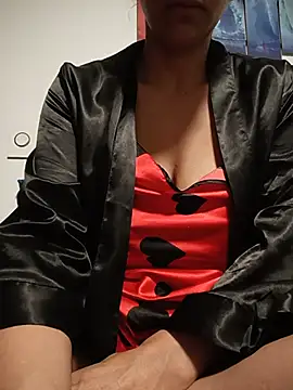 tiffani  love online show from July 29, 2026, 9:41 am