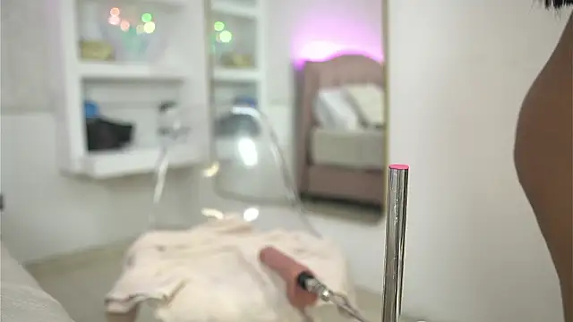 Snapshot of Emi_latingirl chatting on March 1, 2026, 7:58 pm Emi latingirl online show from March 1, 2026, 7:58 pm