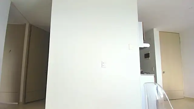 Emi latingirl online show from October 23, 2025, 8:07 pm