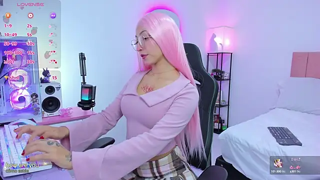 MarianaBranzz online show from October 2, 2025, 11:08 pm