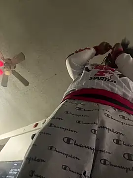 bigdick5157 online show from January 7, 2026, 6:18 am