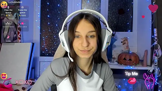 Snapshot of _Nika_Kik chatting on October 29, 2025, 6:29 pm Nika Kik online show from October 29, 2025, 6:29 pm