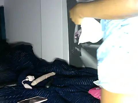 Snapshot of Petite_lexii chatting on November 29, 2025, 7:58 pm Petite lexii online show from November 29, 2025, 7:58 pm