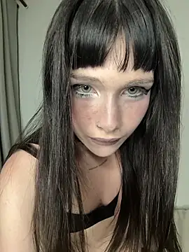 CherryCrystall online show from July 19, 2026, 6:04 pm