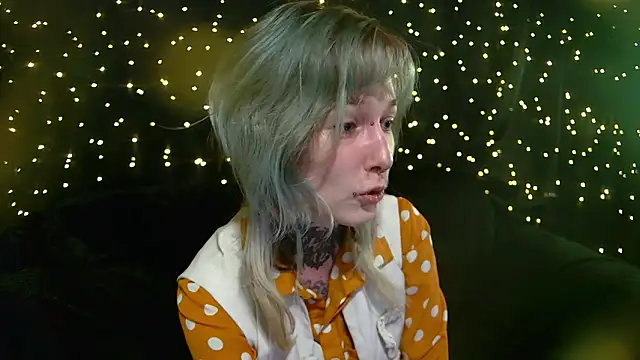 Snapshot of Littlespacemouse chatting on February 6, 2026, 12:34 pm Littlespacemouse online show from February 6, 2026, 12:34 pm