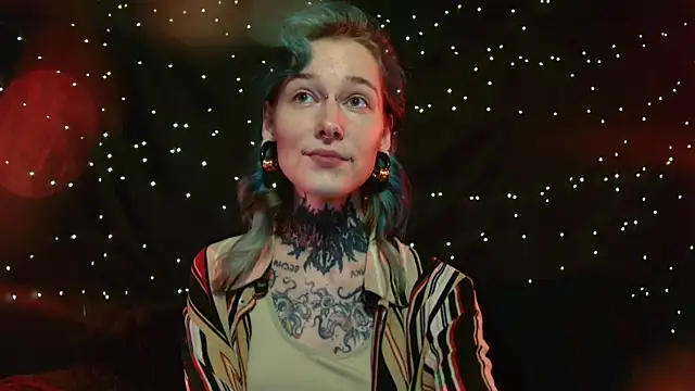 Littlespacemouse online show from November 23, 2025, 4:39 pm