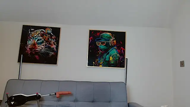 Snapshot of lou_roar chatting on October 13, 2025, 9:44 am lou roar online show from October 13, 2025, 9:44 am