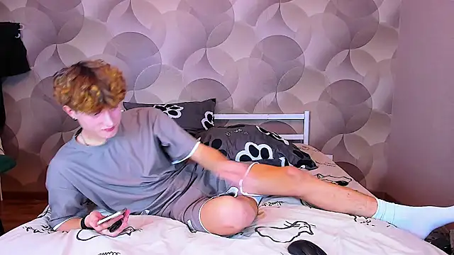 Ian Flor online show from November 23, 2025, 6:29 pm