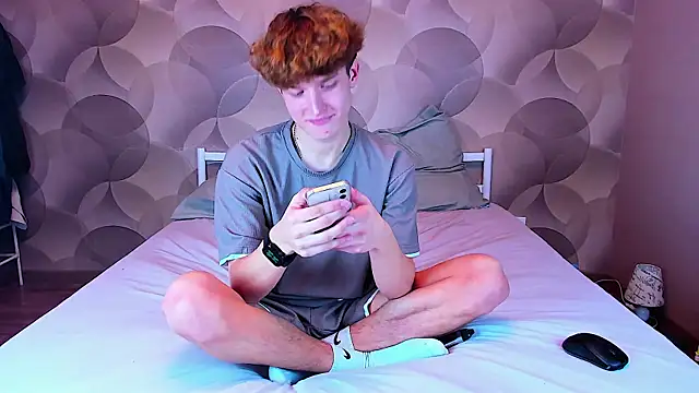 Snapshot of Ian_Flor chatting on December 2, 2025, 11:45 am Ian Flor online show from December 2, 2025, 11:45 am