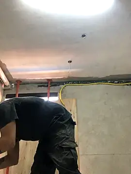 Edanvvv online show from September 29, 2025, 1:50 pm