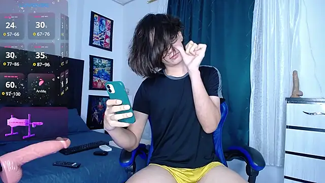 Snapshot of andyboy- chatting on April 23, 2026, 10:44 pm andyboy- online show from April 23, 2026, 10:44 pm