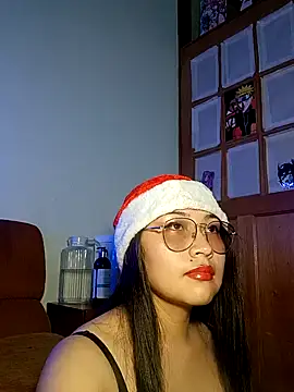 Snapshot of Caroll_Luna chatting on December 6, 2024, 1:57 am Caroll Luna online show from December 6, 2024, 1:57 am