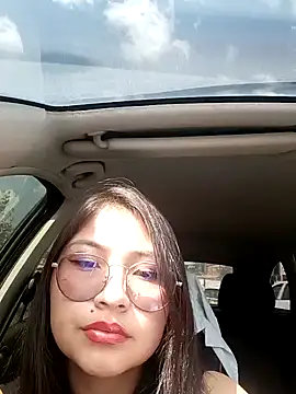 Snapshot of Caroll_Luna chatting on December 4, 2024, 3:04 pm Caroll Luna online show from December 4, 2024, 3:04 pm
