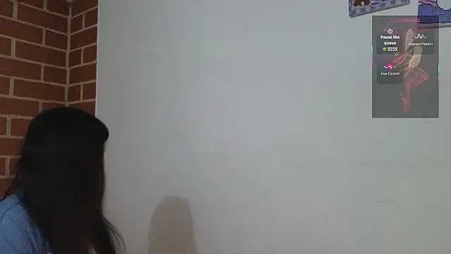Snapshot of Caroll_Luna chatting on October 14, 2025, 1:50 am Caroll Luna online show from October 14, 2025, 1:50 am